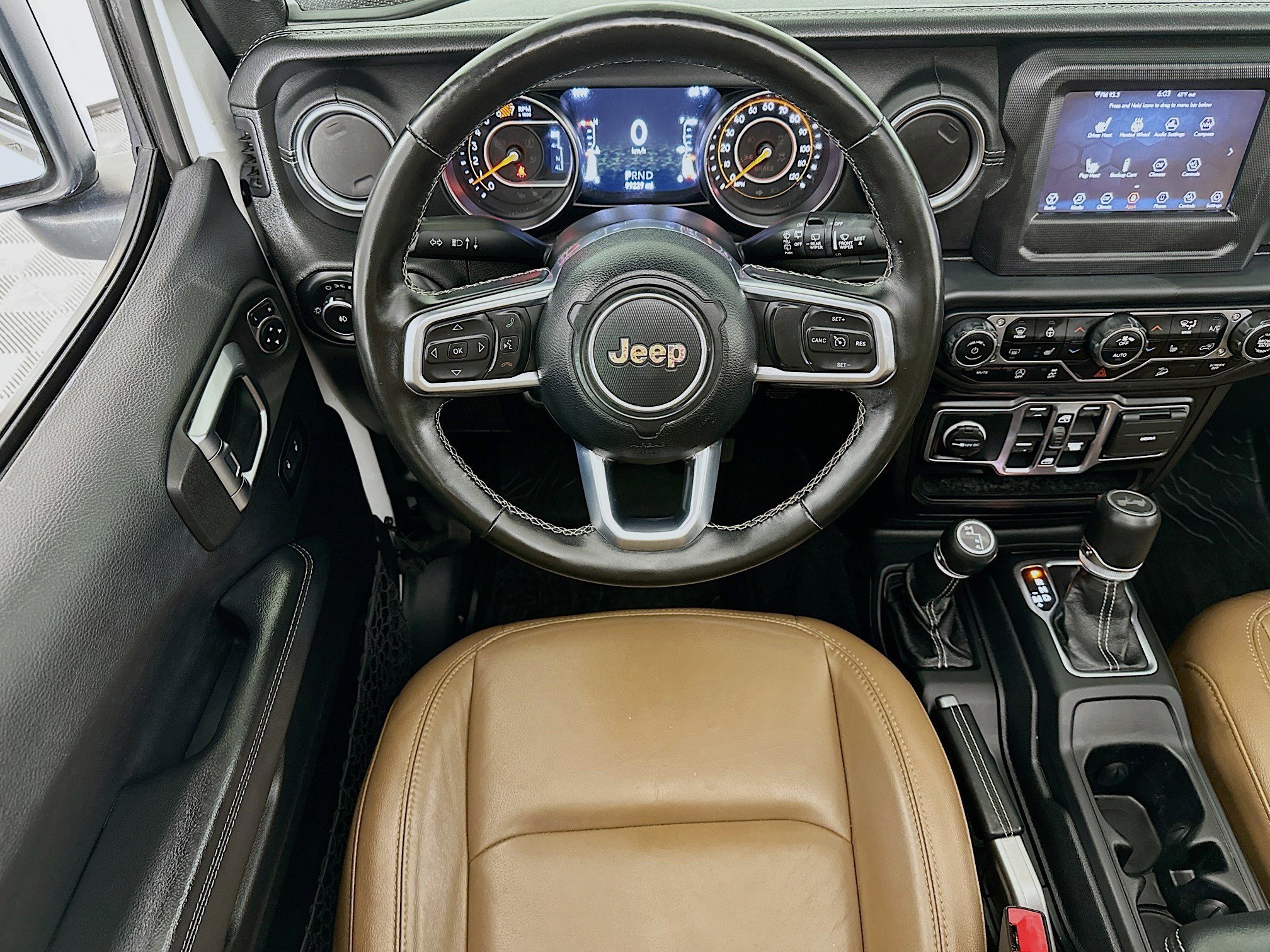Used 2020 Jeep Wrangler Unlimited Sahara w/ LED Lighting Group AWD/4WD image 21