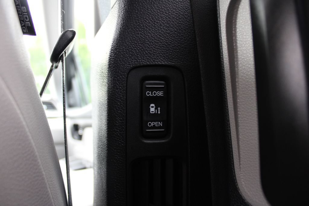 Used 2023 Honda Odyssey Elite image 26