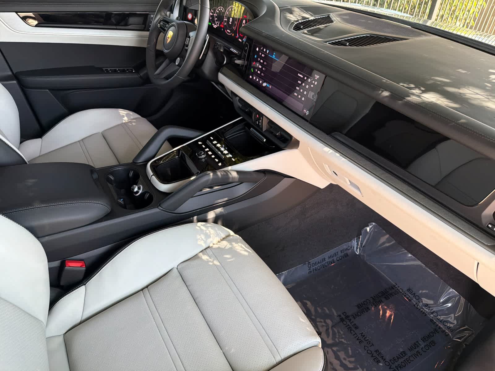 New 2026 Porsche Cayenne AWD/4WD image 17