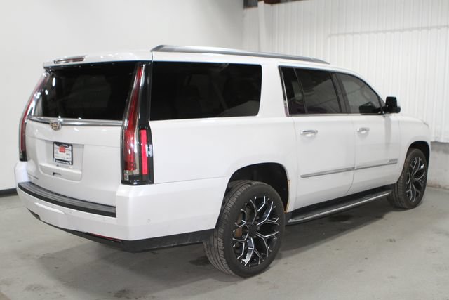Used 2018 Cadillac Escalade ESV Luxury AWD/4WD image 36