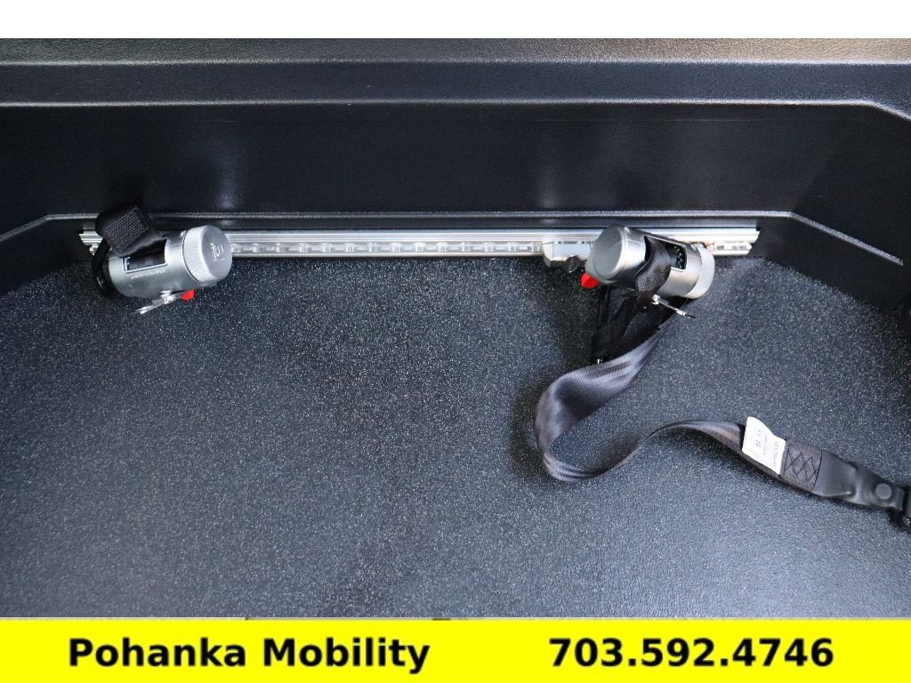 Used 2024 Chrysler Voyager LX FWD image 29