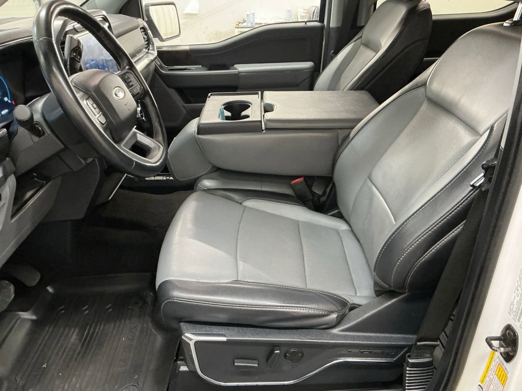 Used 2022 Ford F150 Lariat w/ Max Trailer Tow Package image 14