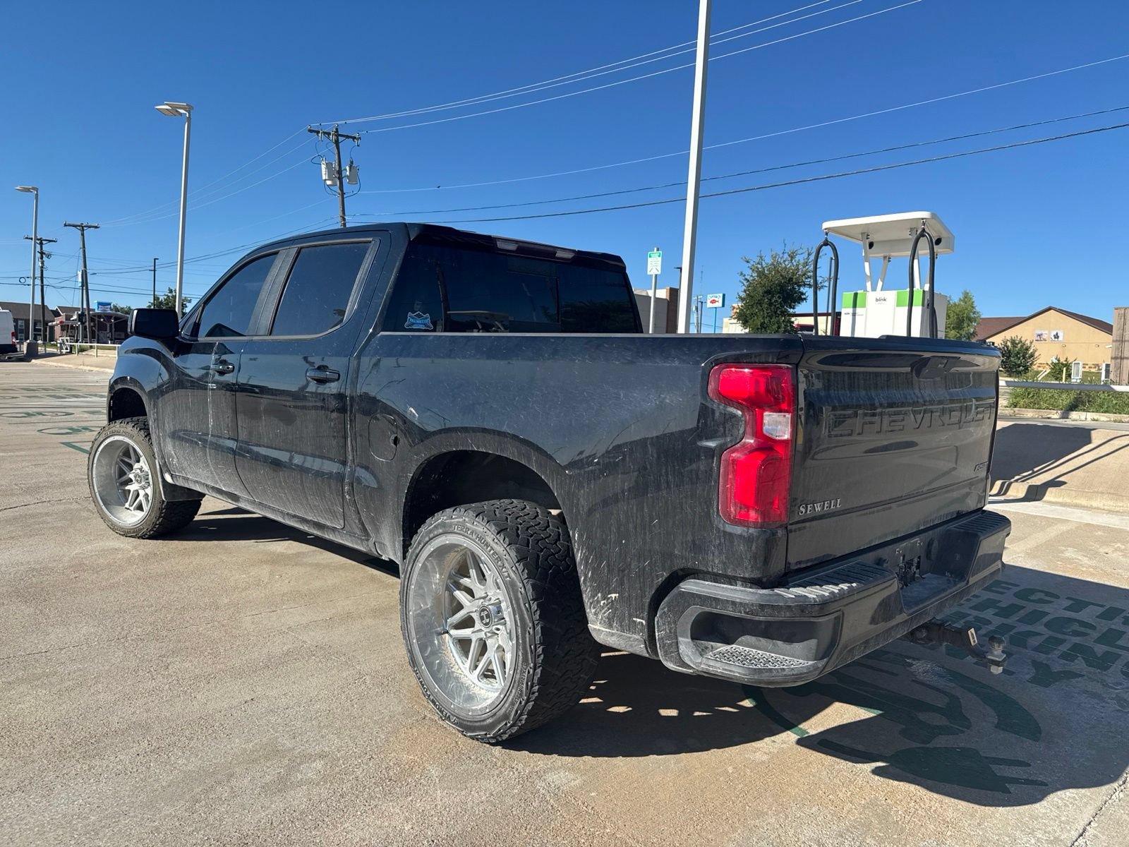 Used 2020 Chevrolet Silverado 1500 RST w/ Texas Edition AWD/4WD image 5
