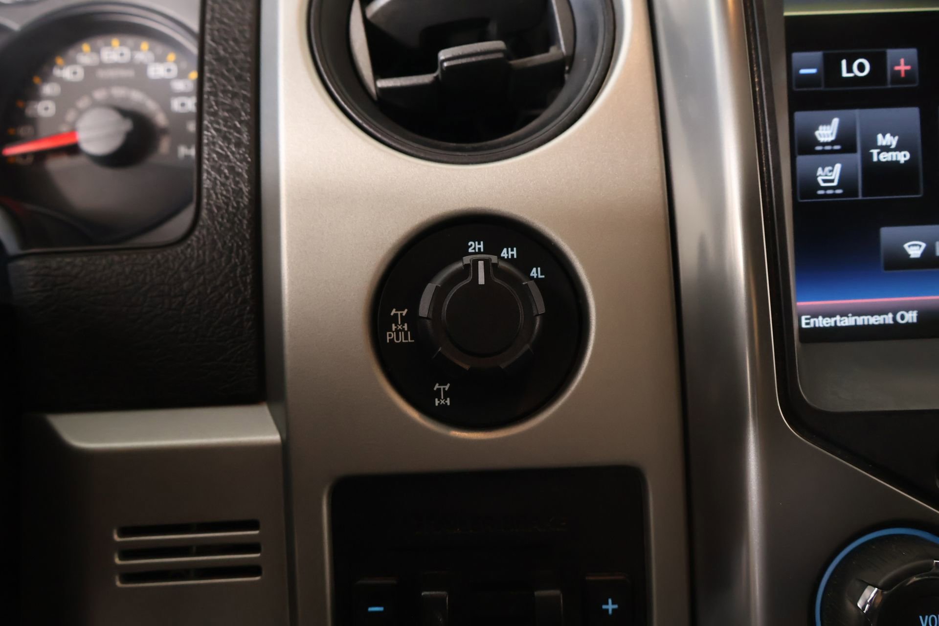 Used 2014 Ford F150 Raptor w/ Equipment Group 801A Luxury AWD/4WD image 12