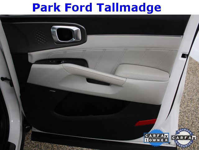 Used 2025 Kia Sorento SX Prestige image 22