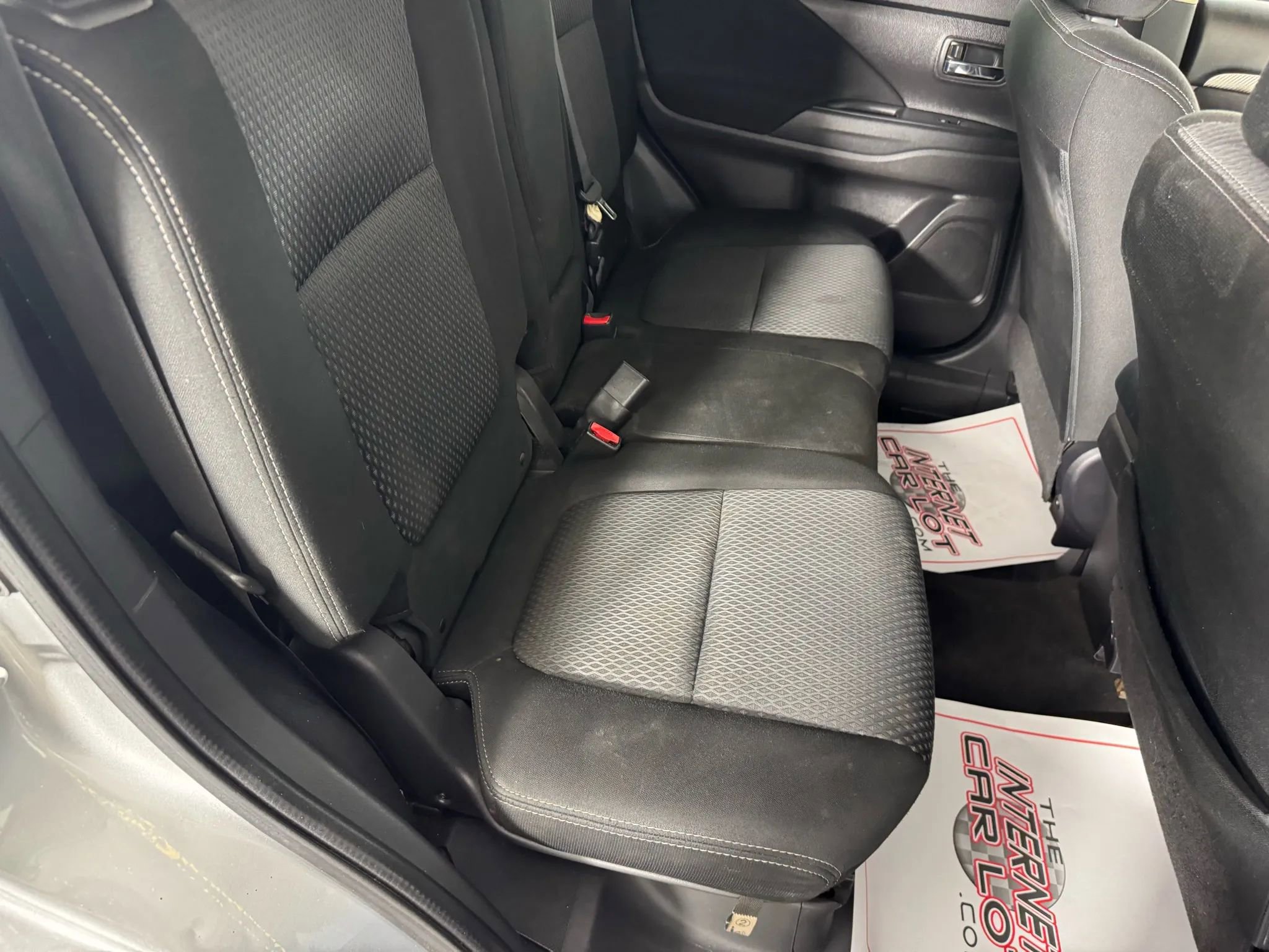 Used 2018 Mitsubishi Outlander ES image 37