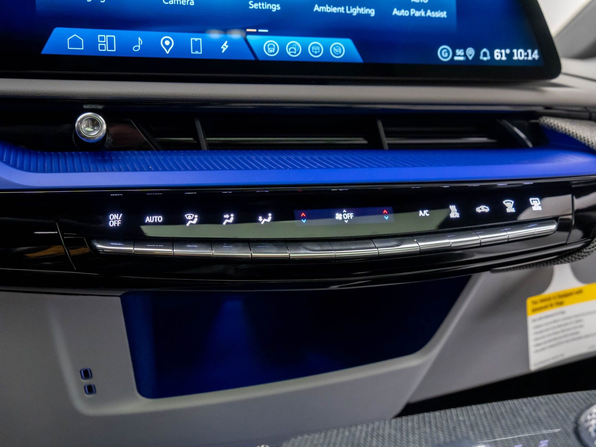 New 2026 Cadillac Optiq Sport 1 image 27