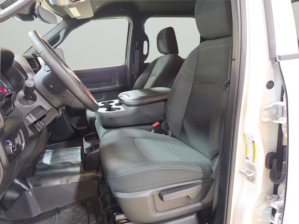 New 2026 RAM 3500 Tradesman AWD/4WD image 12