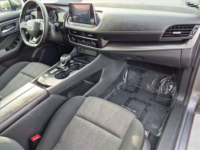 Used 2025 Nissan Rogue SV FWD image 21