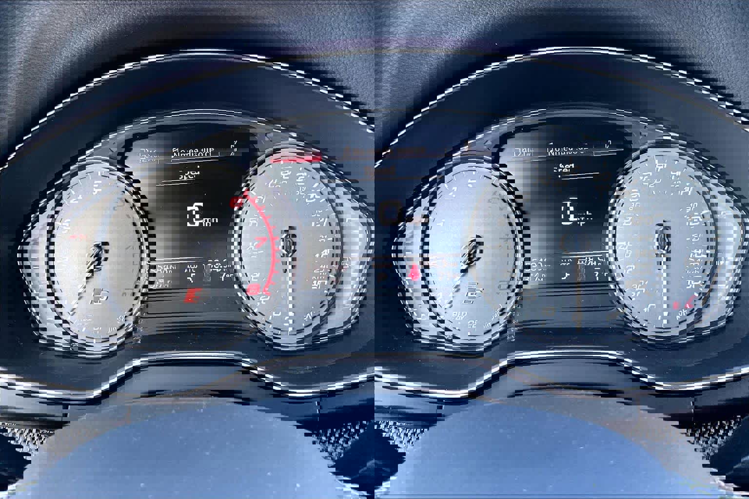 Used 2022 Audi SQ5 Premium image 25