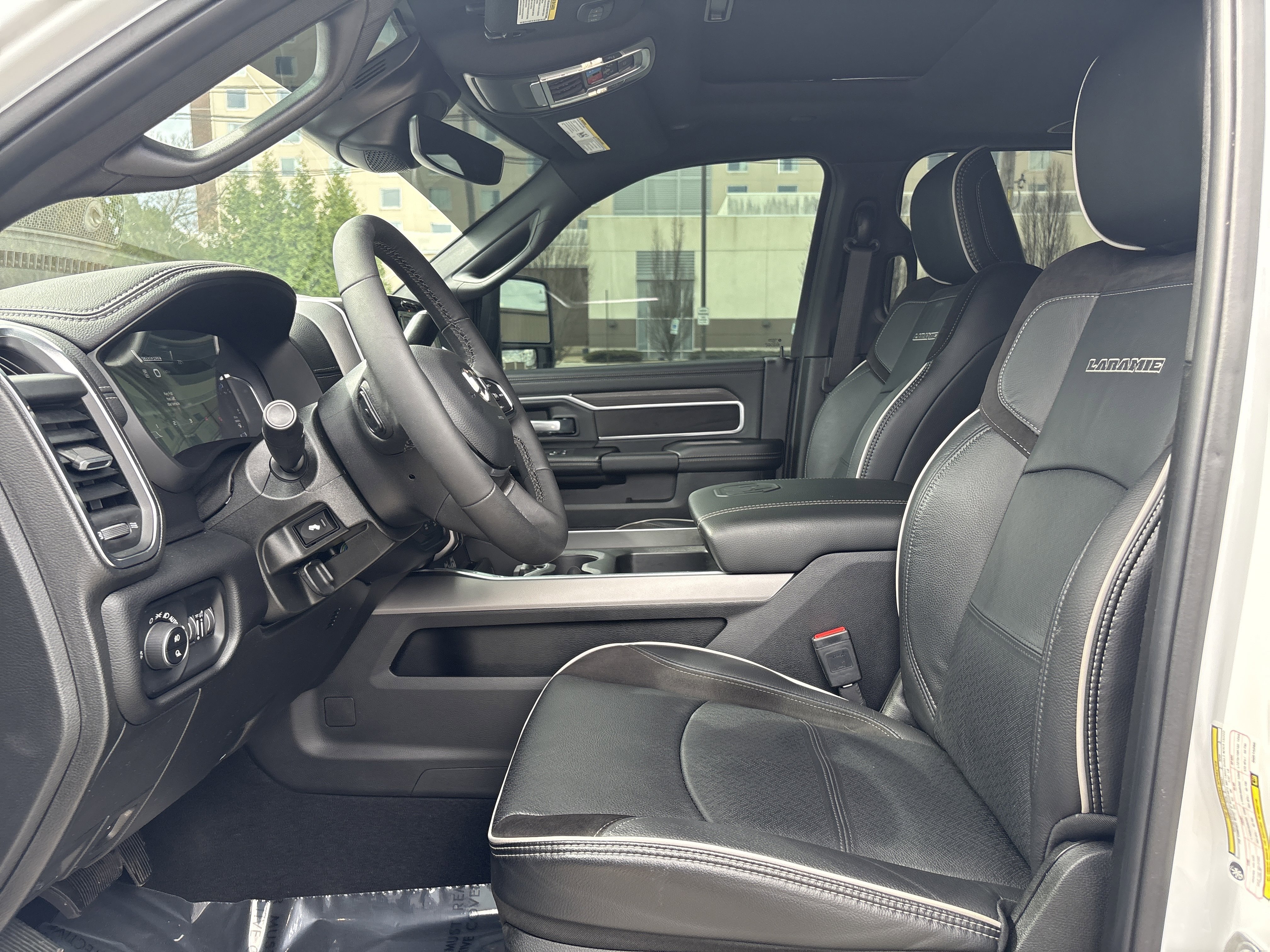 Used 2025 RAM 2500 Laramie w/ Night Edition image 12