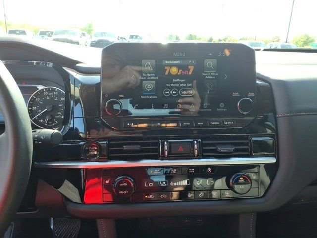 Used 2025 Nissan Pathfinder SL w/ SL Premium Package image 10