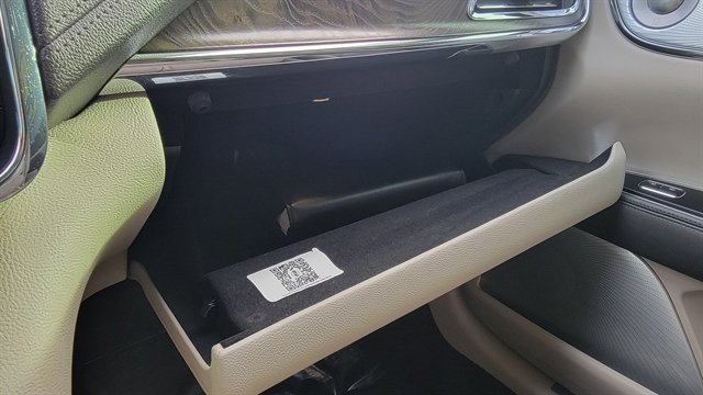 Used 2019 Lincoln Continental Reserve image 42