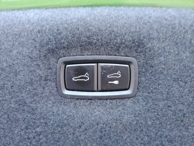 Used 2020 Porsche Taycan 4S AWD/4WD image 29