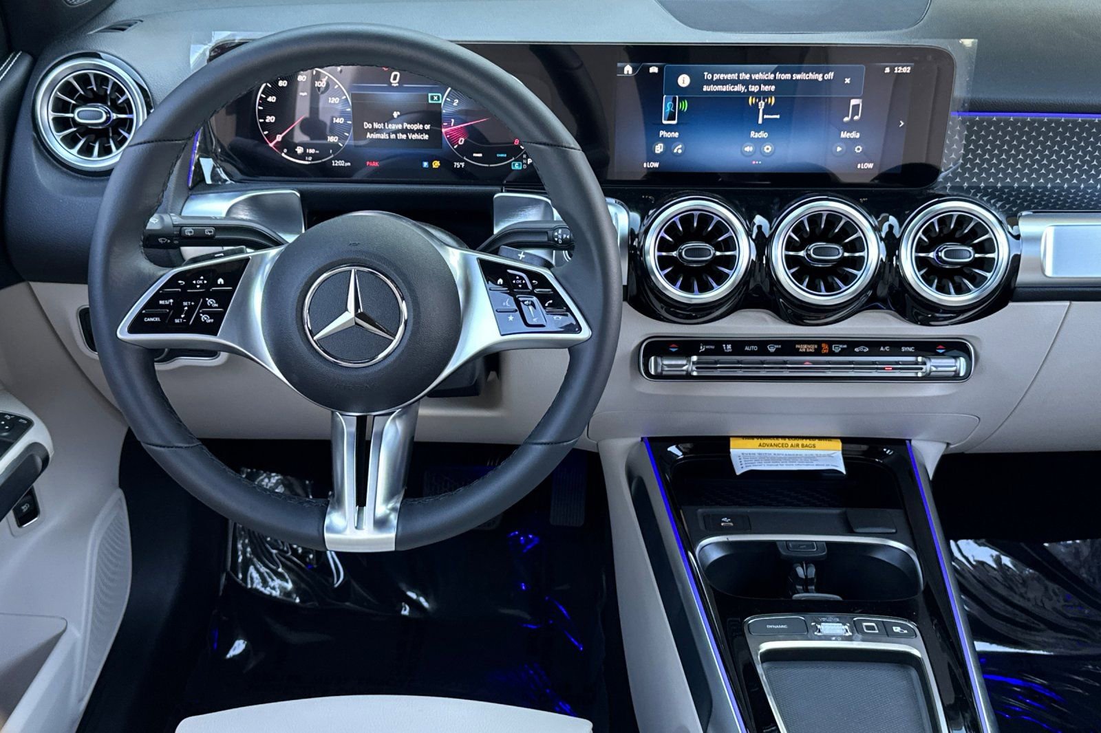 New 2025 Mercedes-Benz GLB 250 image 22