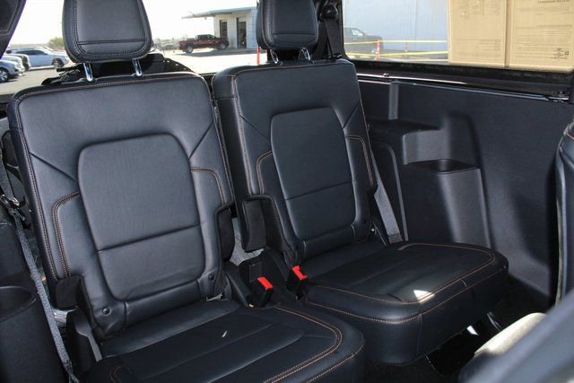 Used 2023 Ford Bronco Badlands w/ Sasquatch Package image 19