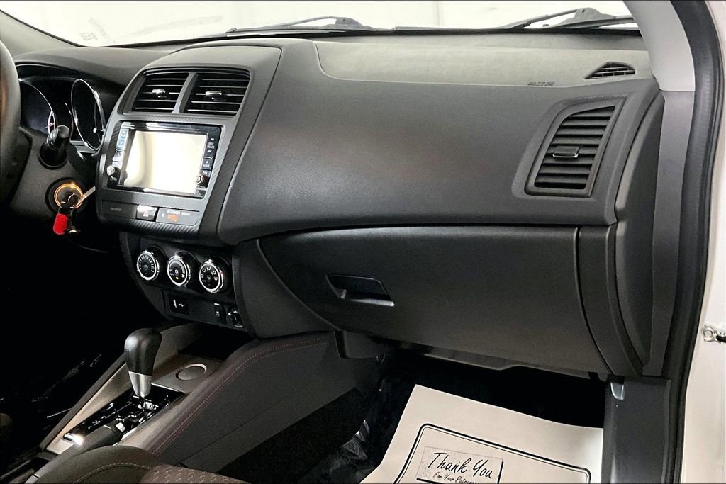 Used 2019 Mitsubishi Outlander Sport LE image 16