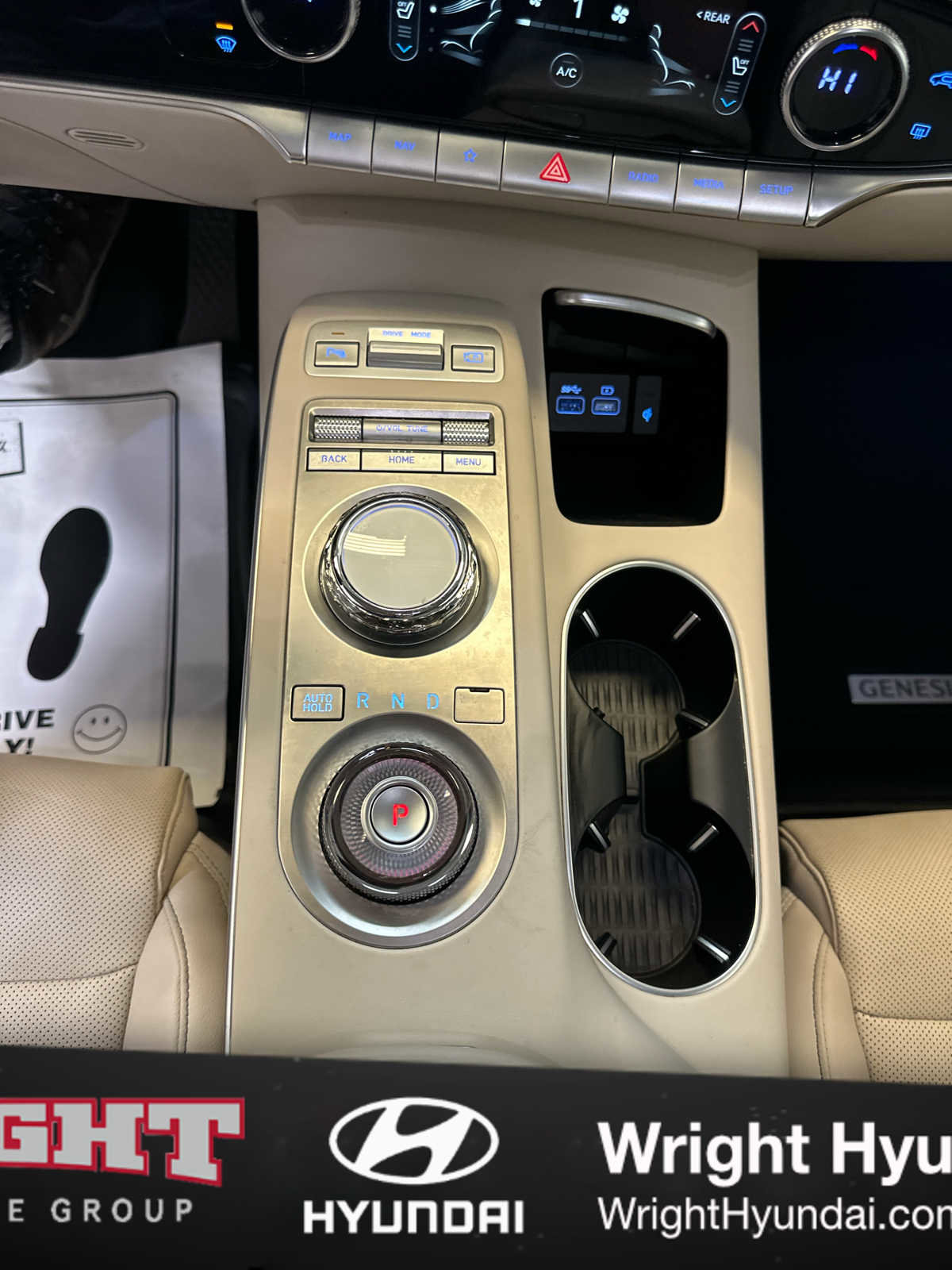 Certified 2022 Genesis GV70 2.5T w/ Select Package AWD/4WD image 29