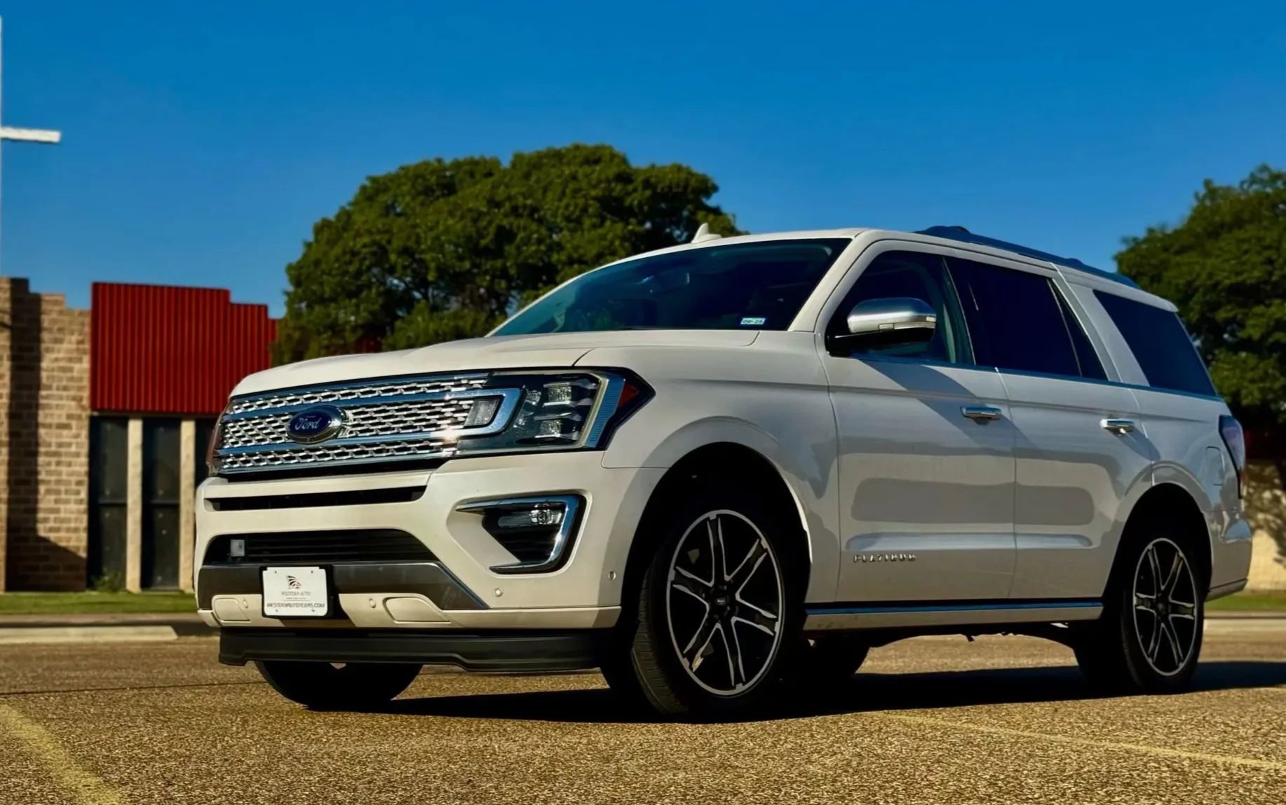 Used 2018 Ford Expedition Platinum image 1