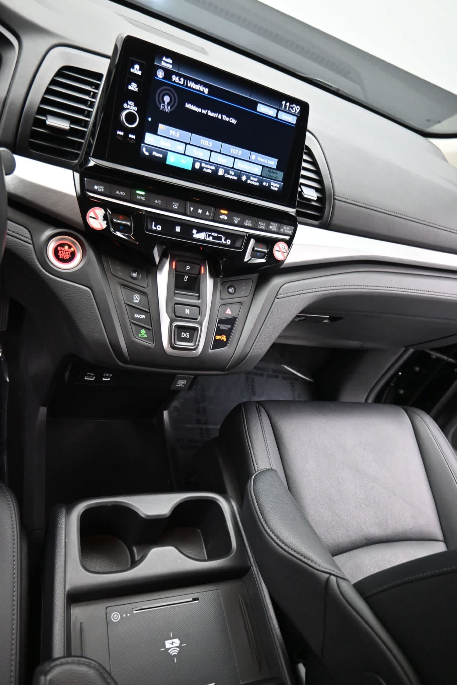Used 2025 Honda Odyssey EX-L image 25