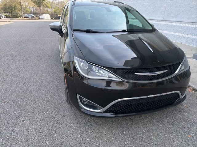Used 2020 Chrysler Pacifica Limited image 5