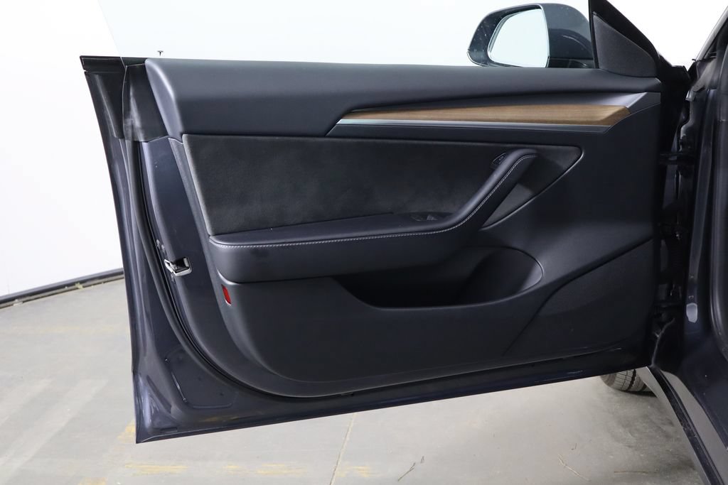 Used 2023 Tesla Model 3 Standard Range RWD image 17