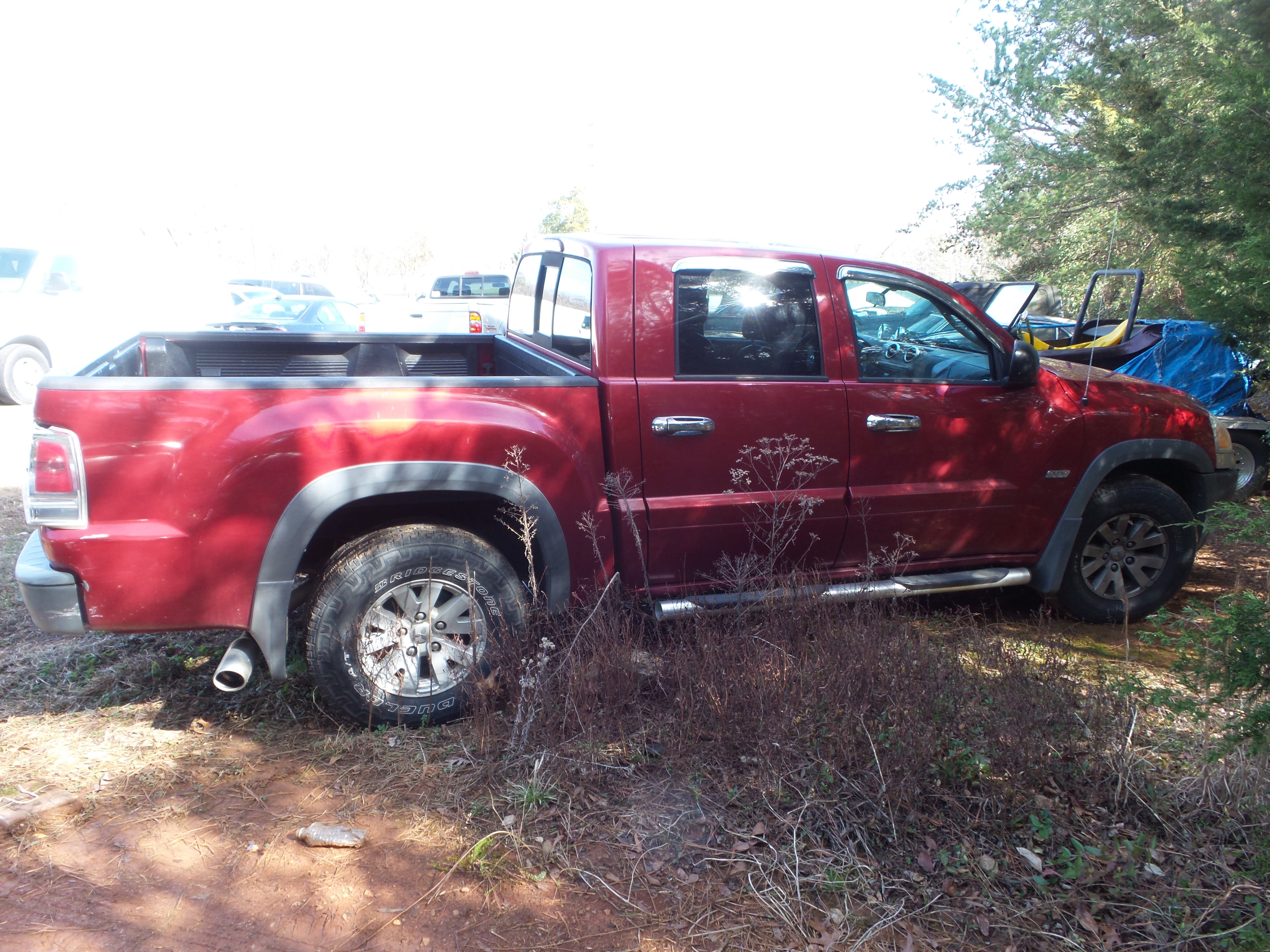 Used 2006 Mitsubishi Raider DuroCross RWD image 3