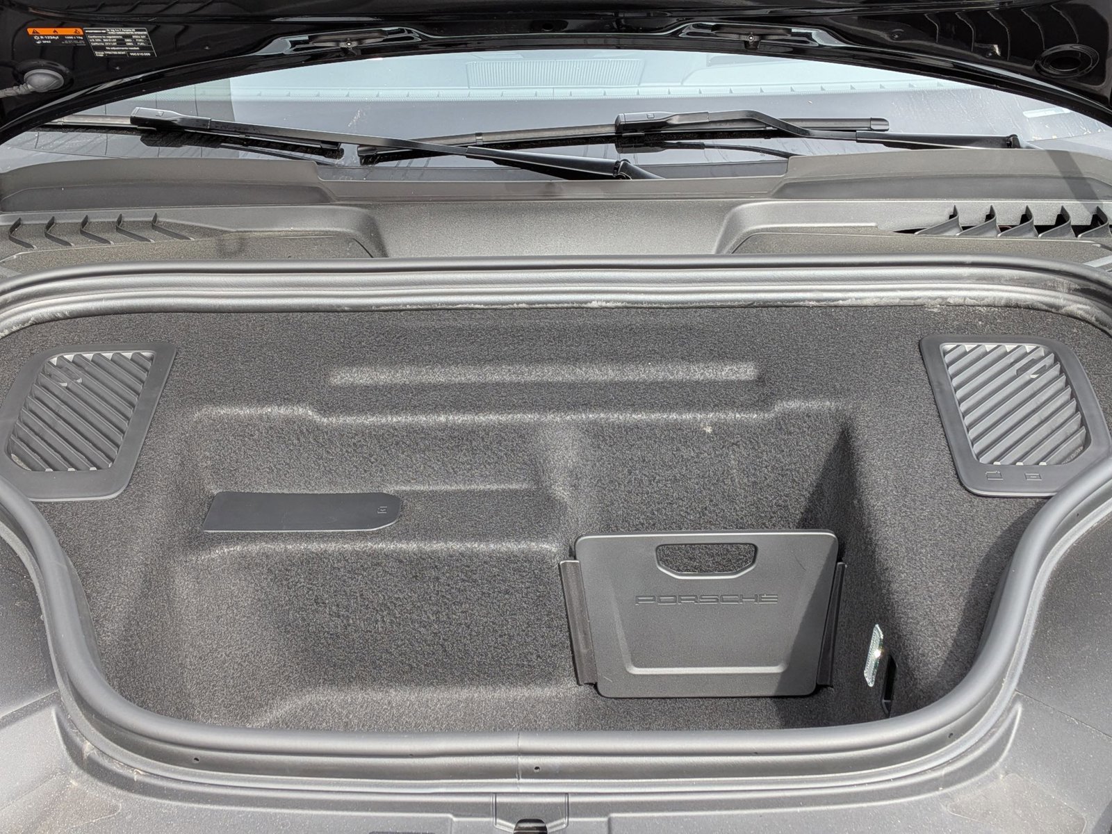 New 2026 Porsche Macan 4S Electric image 21