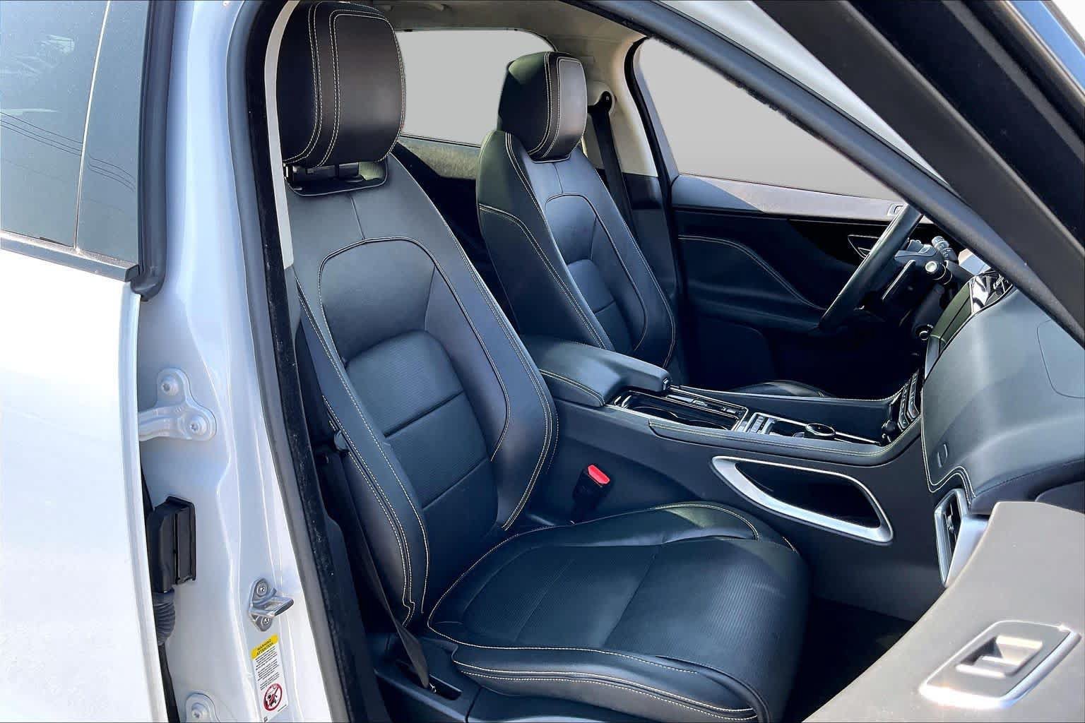 Used 2019 Jaguar F-PACE R-Sport AWD/4WD image 9