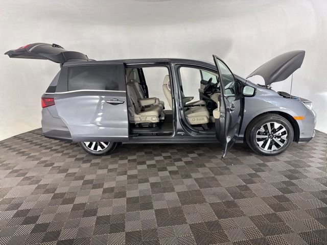 Certified 2025 Honda Odyssey EX-L image 16