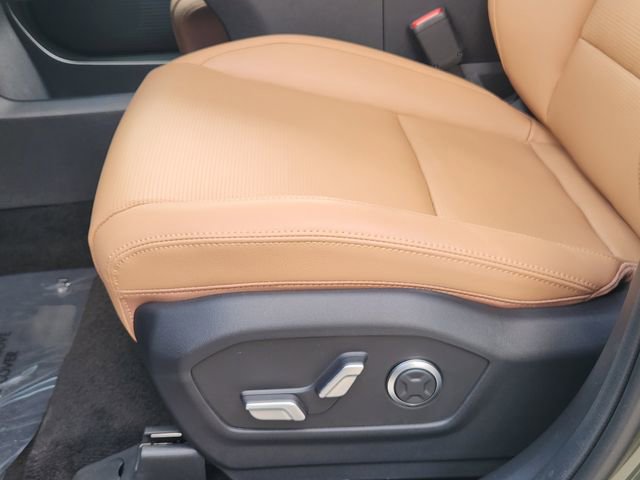 Used 2026 Hyundai Santa Fe Limited image 19