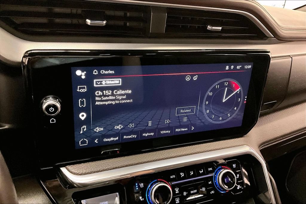 Used 2024 GMC Sierra 1500 Denali w/ Technology Package AWD/4WD image 16