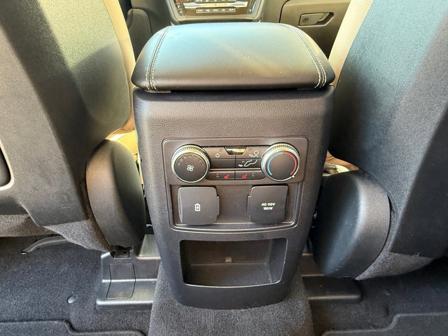 Used 2020 Ford Explorer Limited image 16