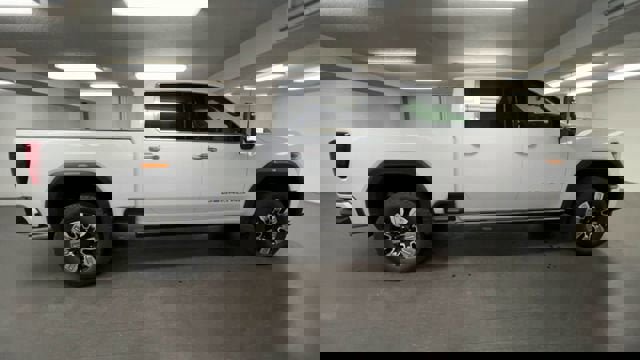 New 2025 GMC Sierra 2500 Denali w/ Denali Reserve Package image 9