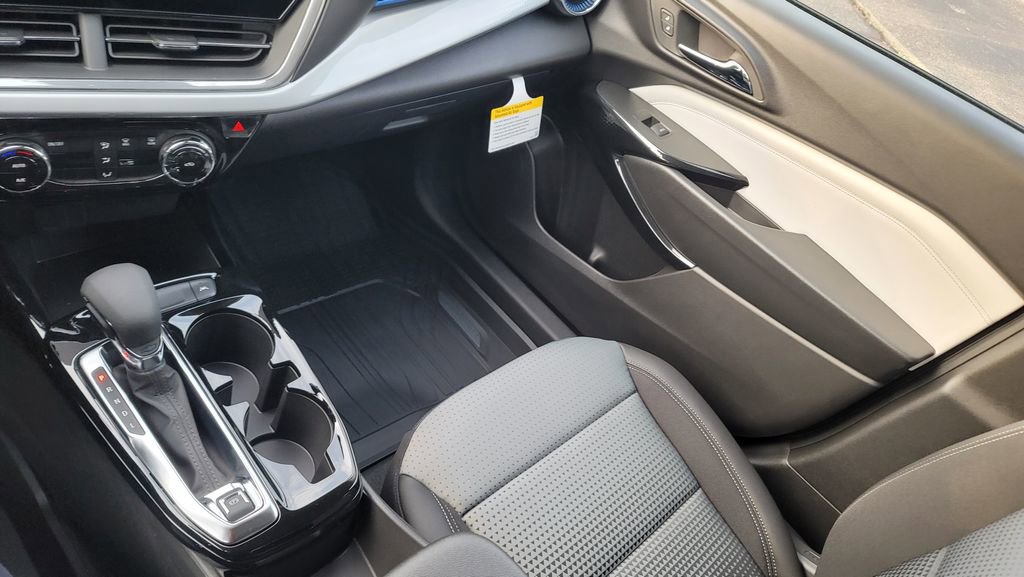 New 2026 Chevrolet Trax LT image 23