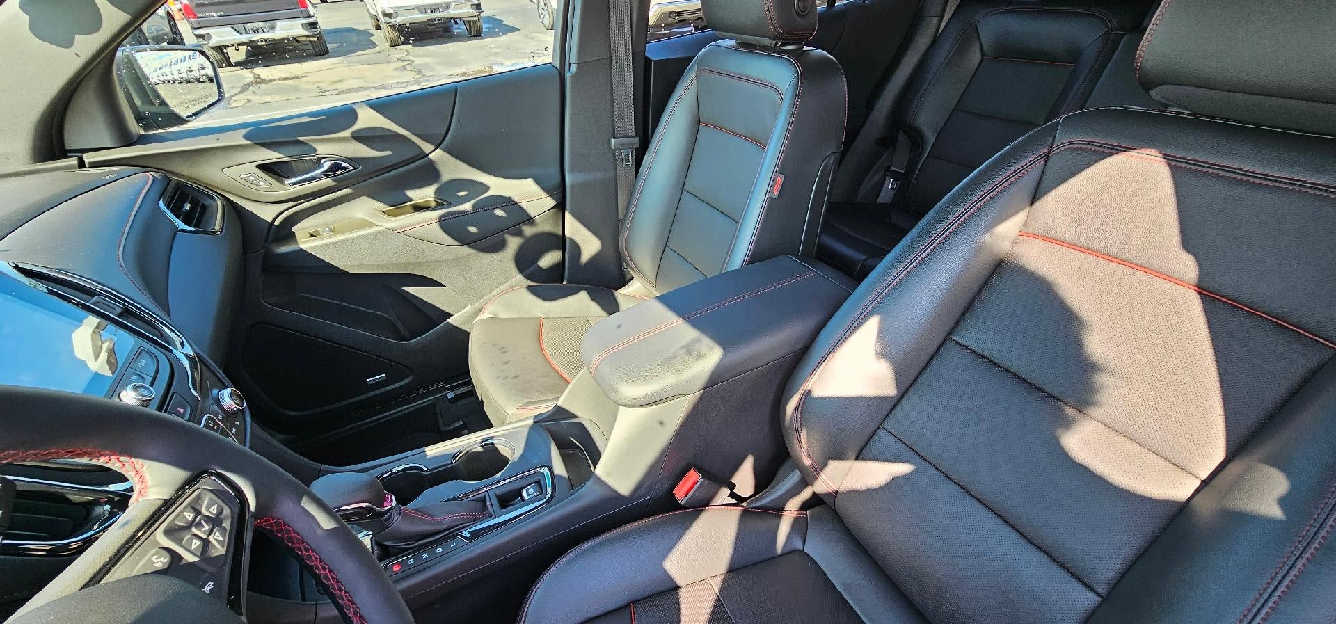 Used 2023 Chevrolet Equinox RS w/ RS Leather Package image 10