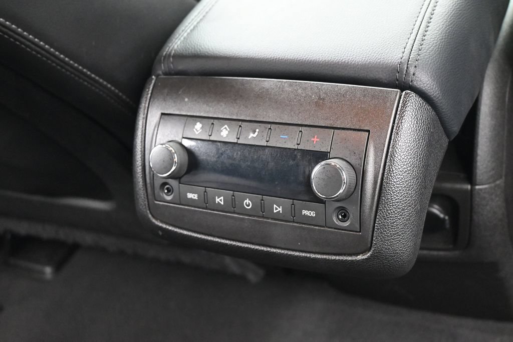 Used 2013 Chevrolet Traverse LT FWD image 41