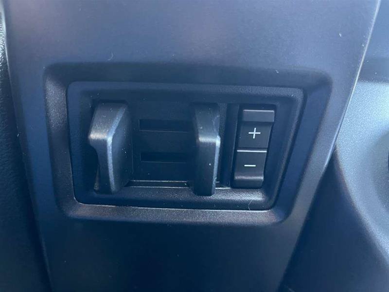 Used 2018 Ford Expedition Limited w/ Equipment Group 302A AWD/4WD image 39