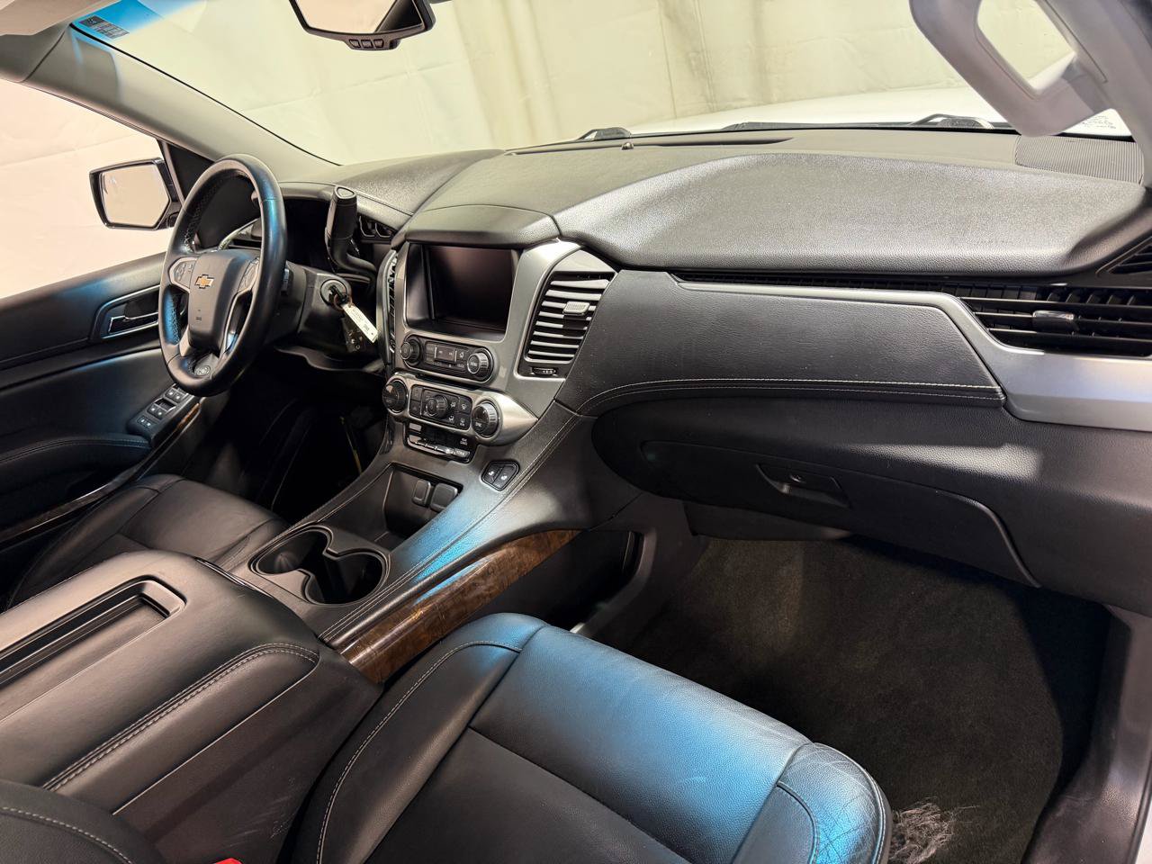 Used 2015 Chevrolet Suburban LT AWD/4WD image 13