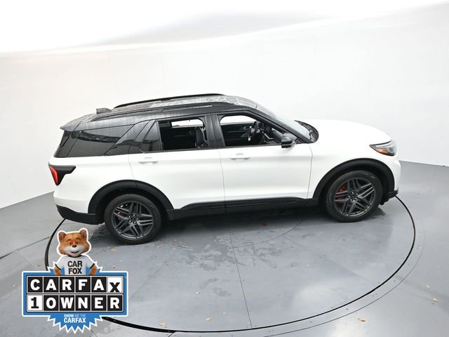 Used 2025 Ford Explorer ST image 29