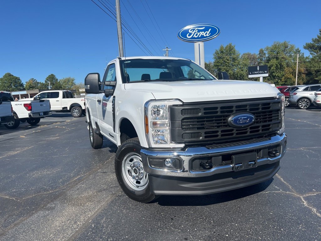 New 2026 Ford F250 4x4 Regular Cab Super Duty image 2