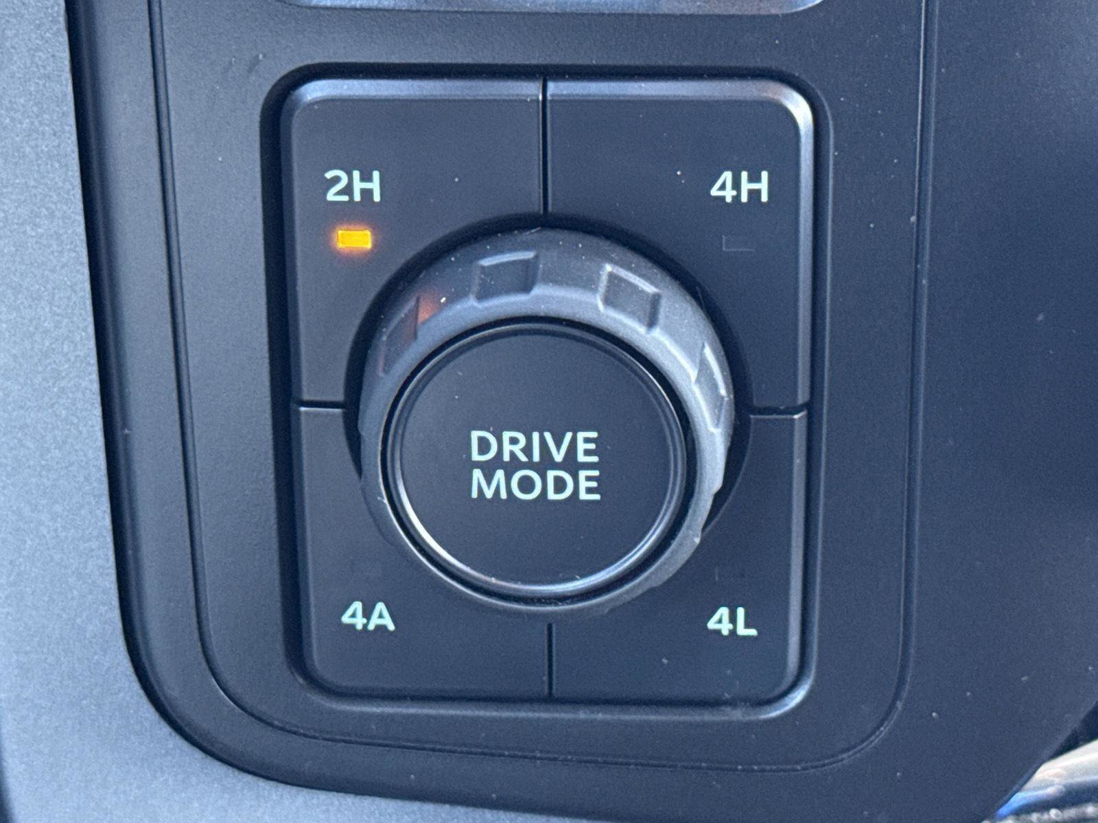 Used 2021 Ford F150 Lariat w/ Equipment Group 502A High image 23