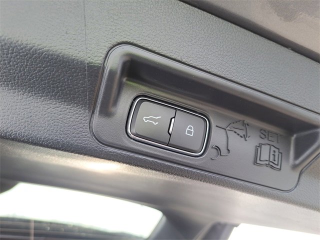 Used 2025 Ford Explorer ST-Line image 29