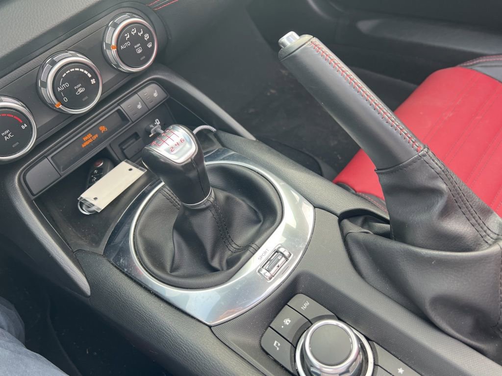 Used 2018 FIAT 124 Spider Abarth image 17