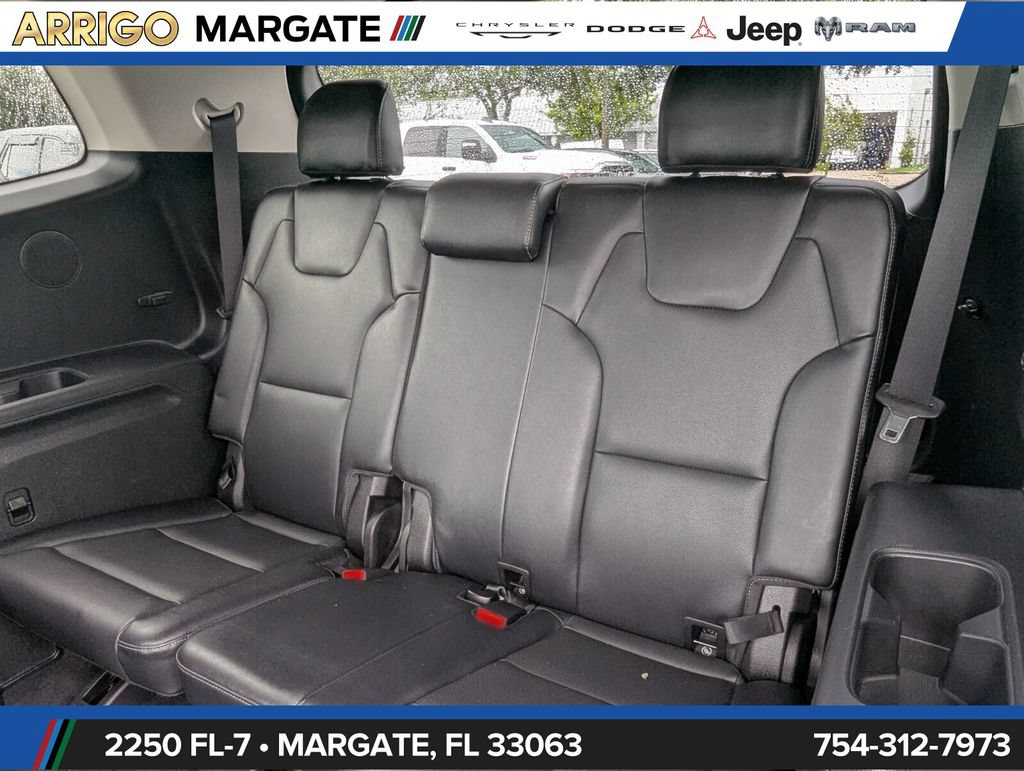 Used 2022 Kia Telluride SX w/ Towing Package FWD image 27