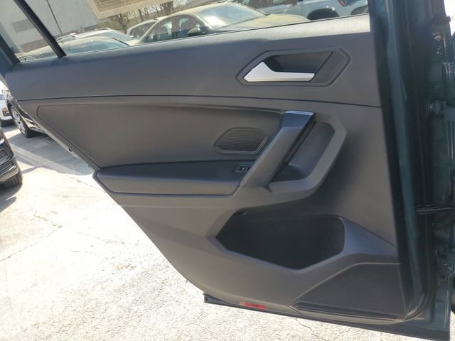 Certified 2021 Volkswagen Tiguan SE w/ Panoramic Sunroof Package image 14