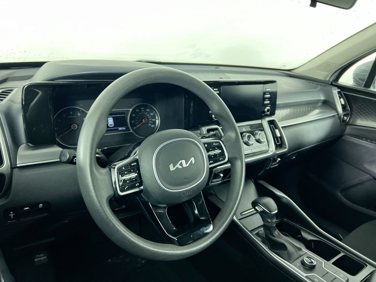 Certified 2023 Kia Sorento LX AWD/4WD image 23