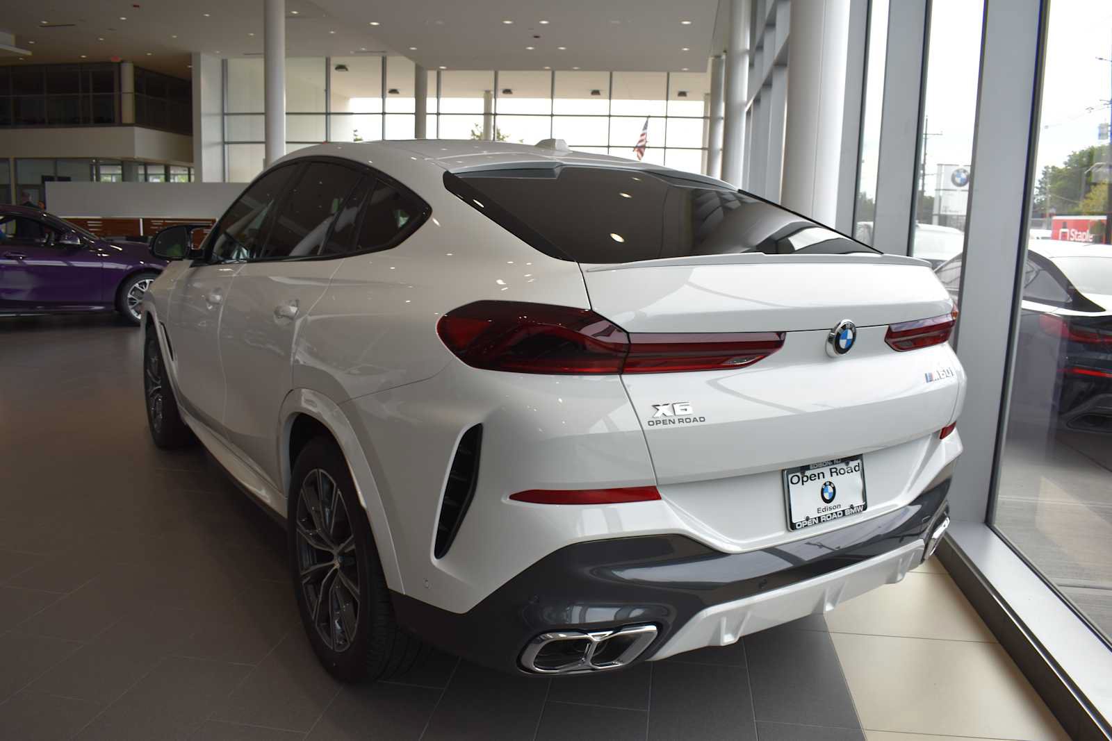 New 2027 BMW X6 M60i w/ Parking Assistance Package AWD/4WD image 5