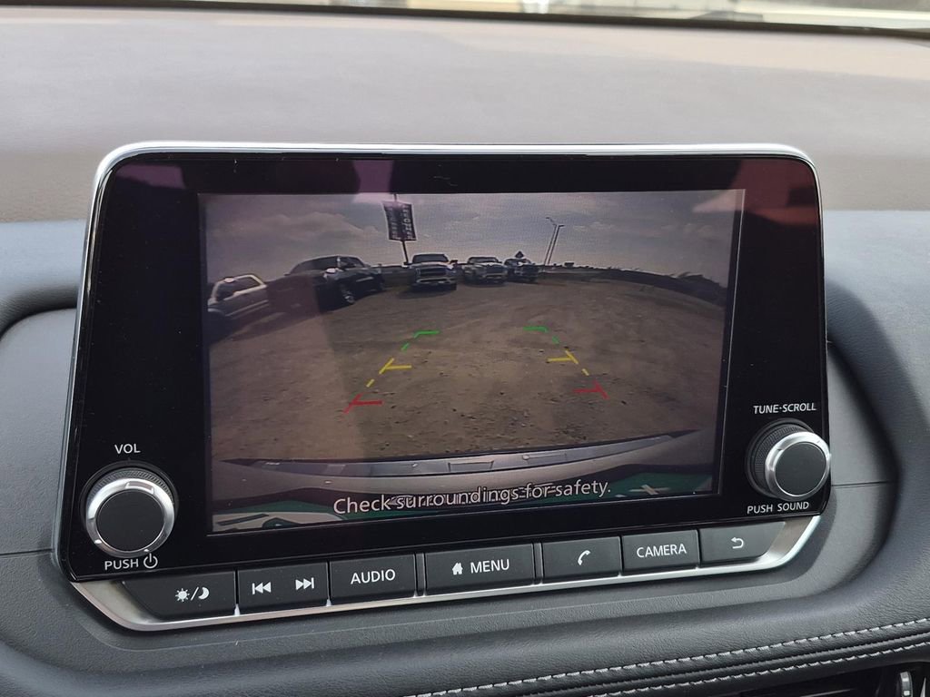 Used 2022 Nissan Rogue SV image 23