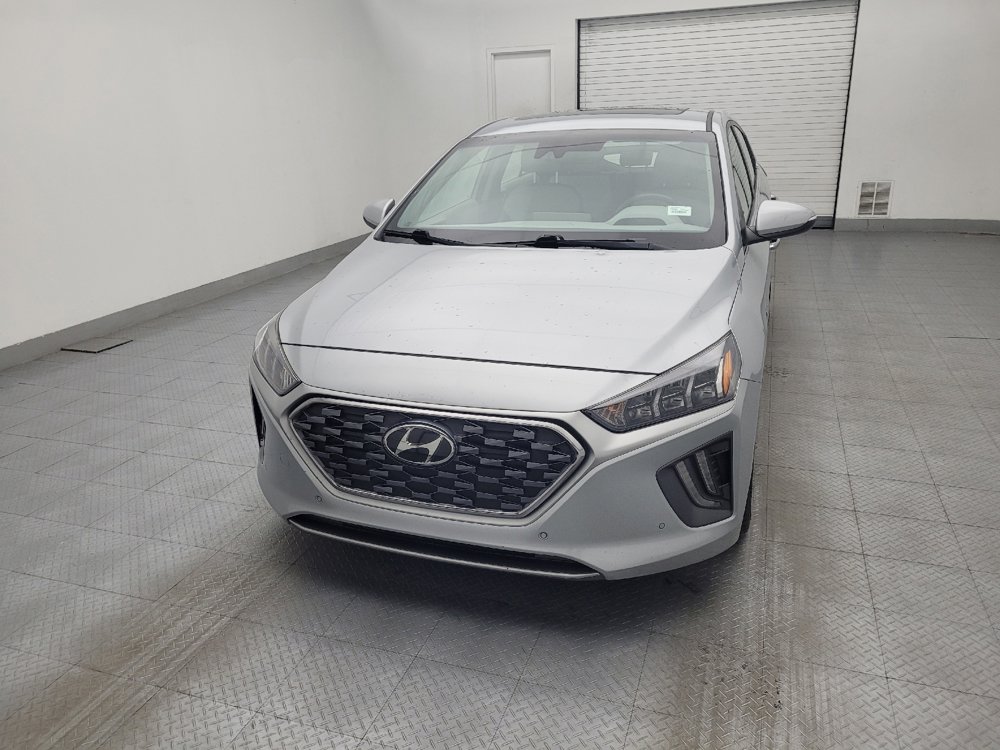 Used 2020 Hyundai Ioniq Limited FWD image 15